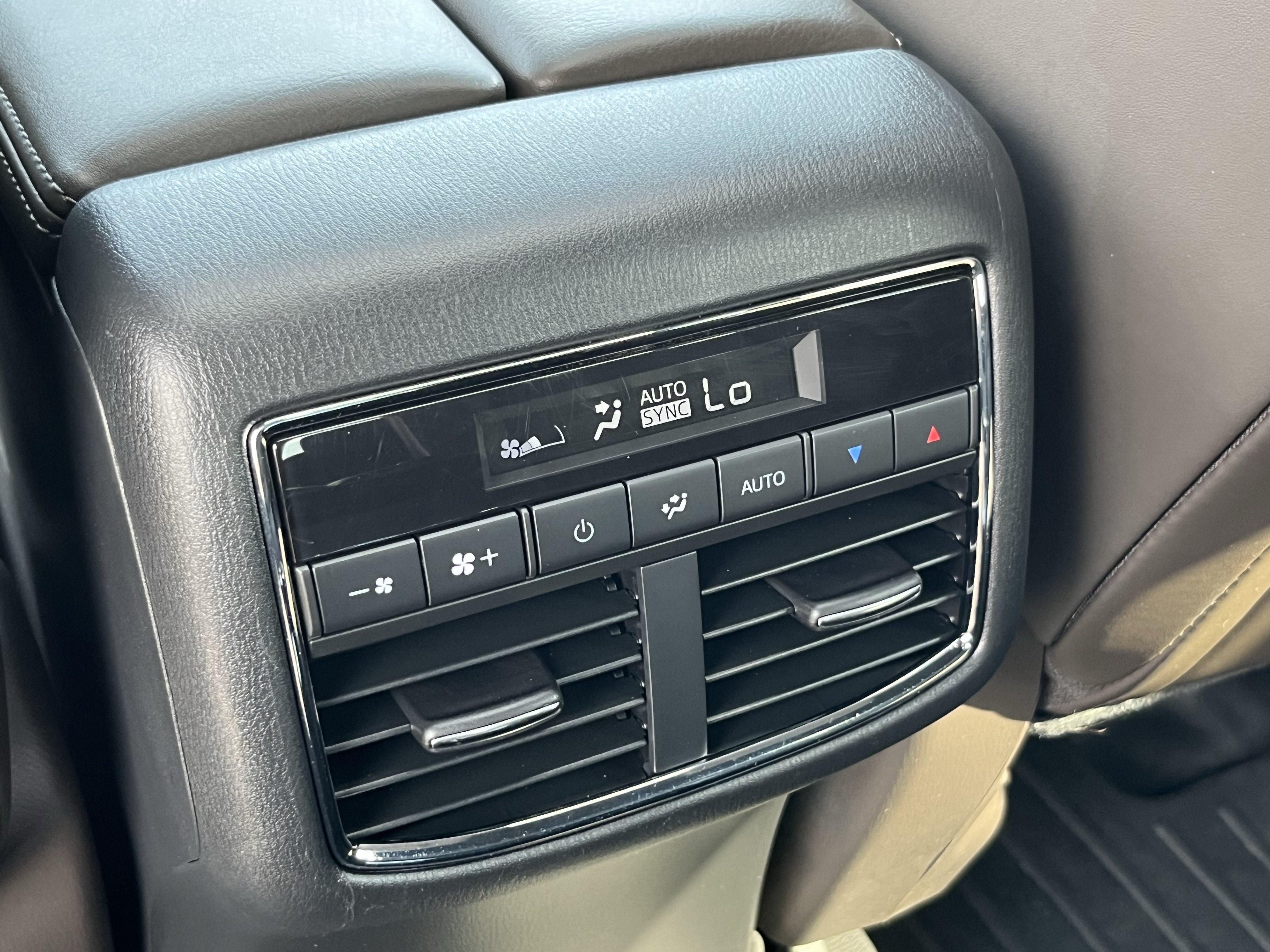 Used 2023 MAZDA CX-9 Signature AWD/4WD image 30
