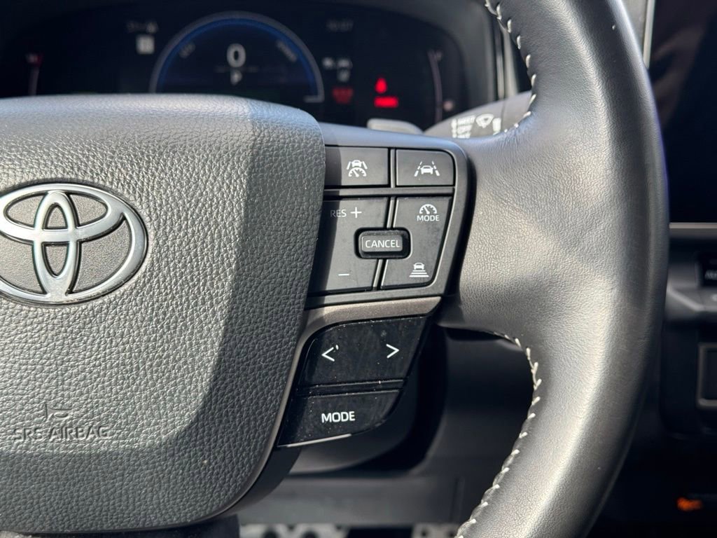 Certified 2025 Toyota Camry SE FWD image 43