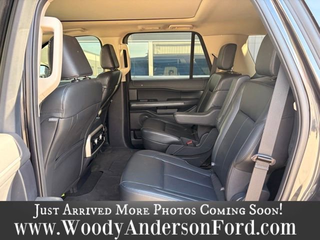 Certified 2023 Ford Expedition XLT RWD image 9