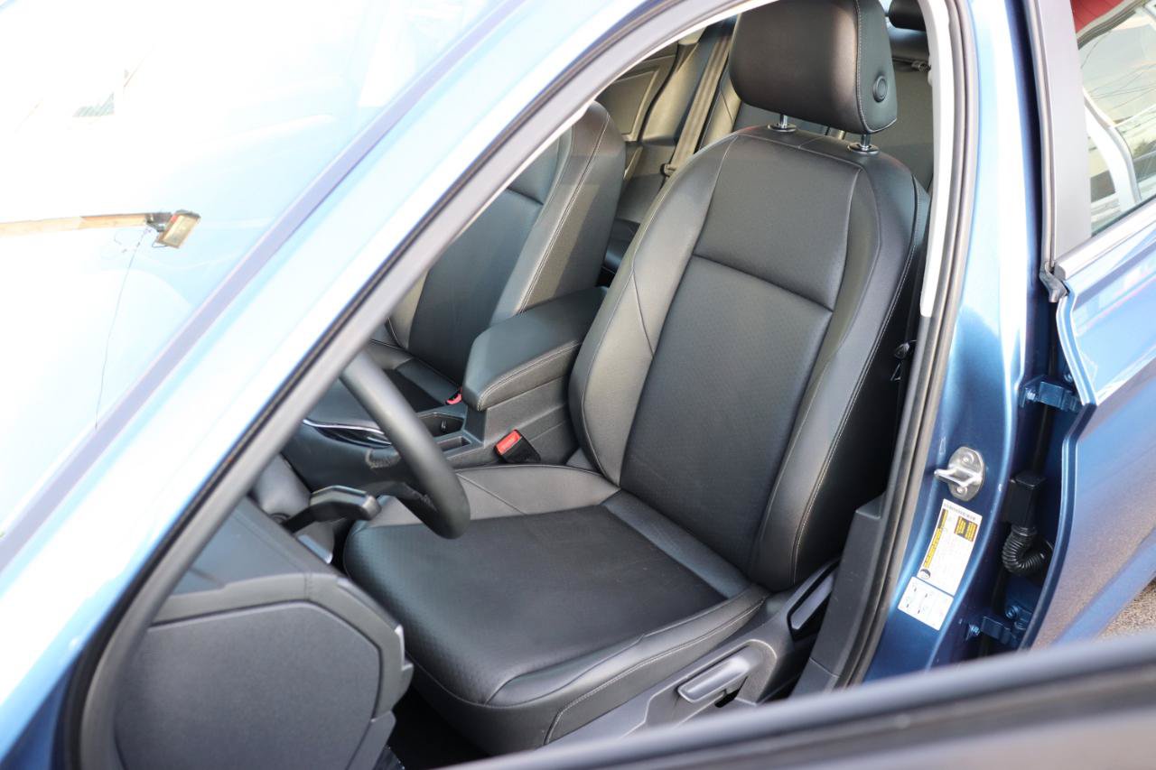 Used 2020 Volkswagen Jetta SE FWD image 11