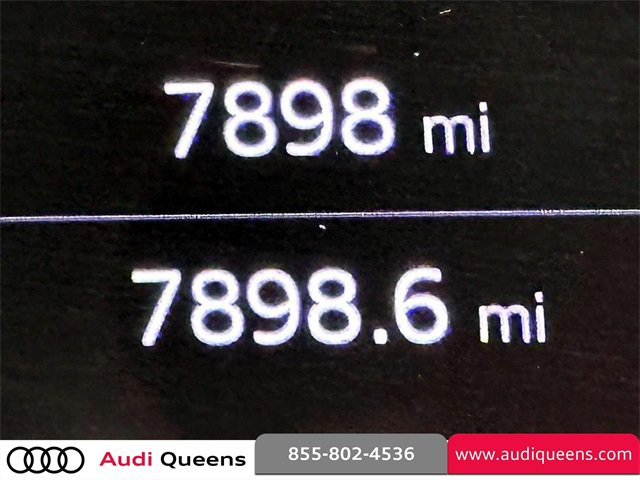 Used 2025 Audi Q6 e-tron Premium Plus image 29