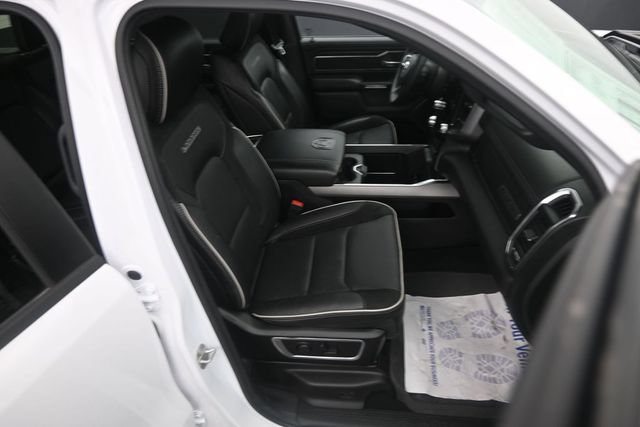 Used 2025 RAM 1500 Laramie w/ Sport Appearance Package AWD/4WD image 13