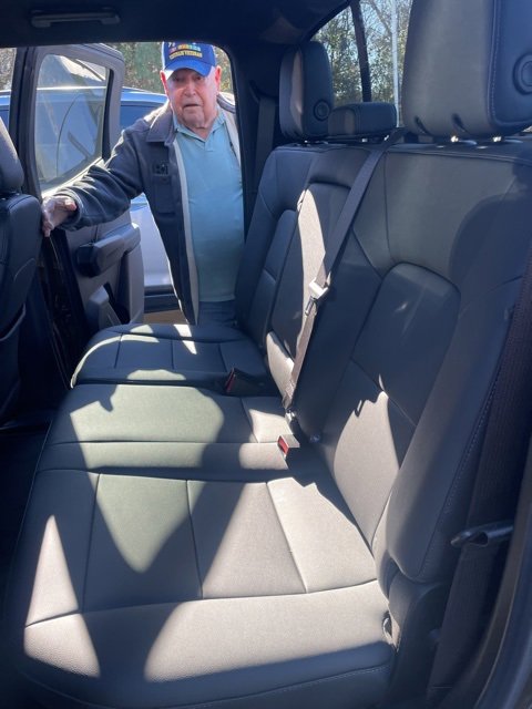 Used 2024 Chevrolet Colorado LT w/ LT Convenience Package III image 13