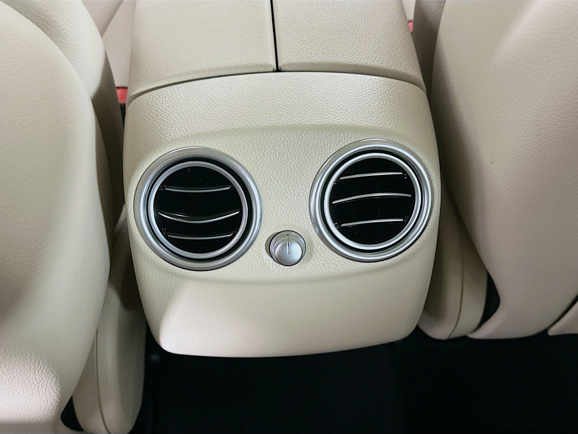 Used 2022 Mercedes-Benz GLC 300 4MATIC w/ Premium Package Lite image 28