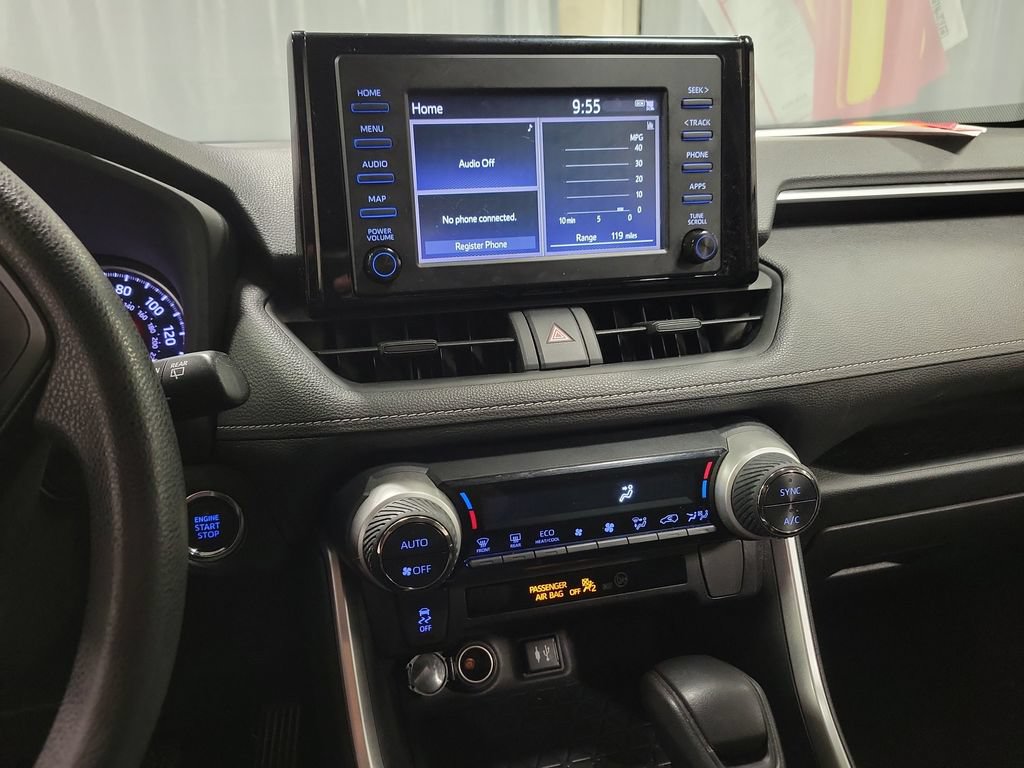 Used 2019 Toyota RAV4 XLE AWD/4WD image 14