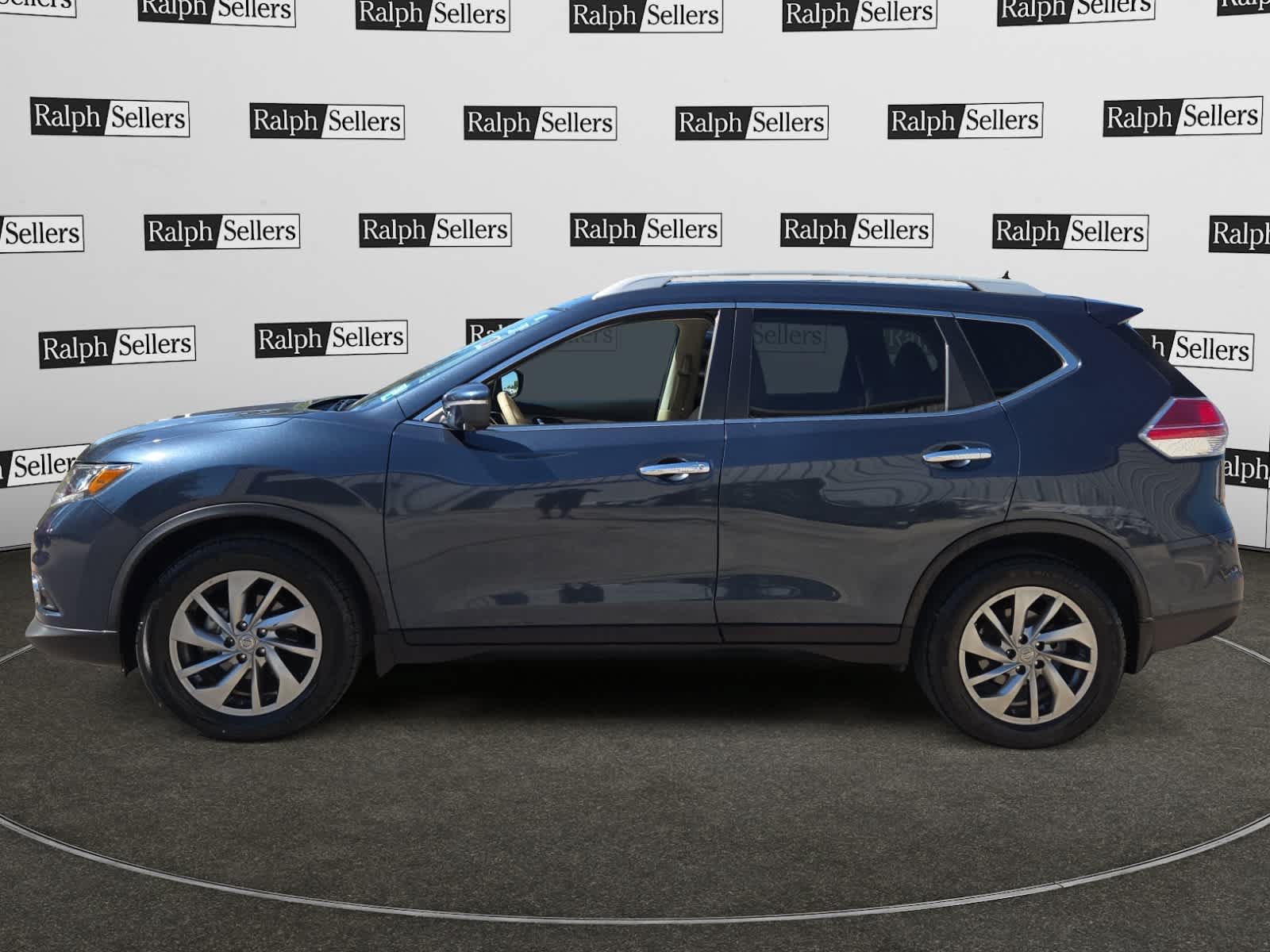 Used 2015 Nissan Rogue SL w/ SL Premium Package FWD image 3