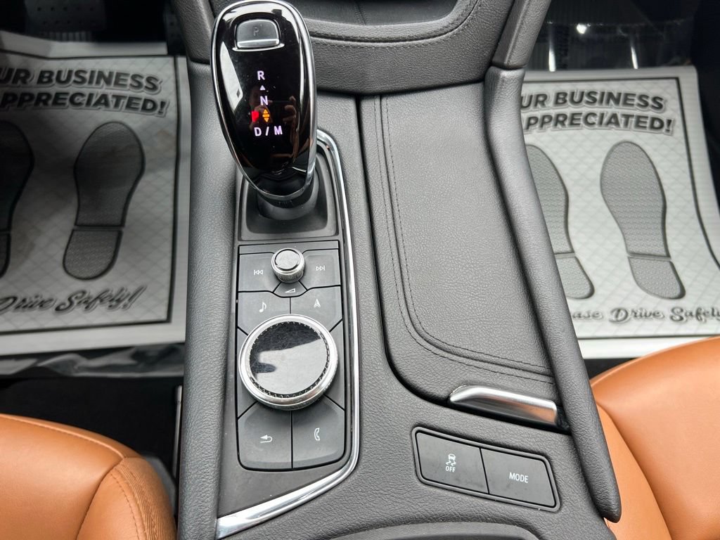Used 2022 Cadillac XT5 Premium Luxury w/ LPO, Floor Liner Package AWD/4WD image 30