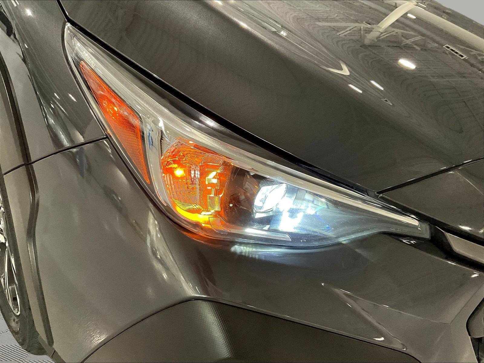 Used 2024 Subaru Crosstrek 2.0i Premium AWD/4WD image 31
