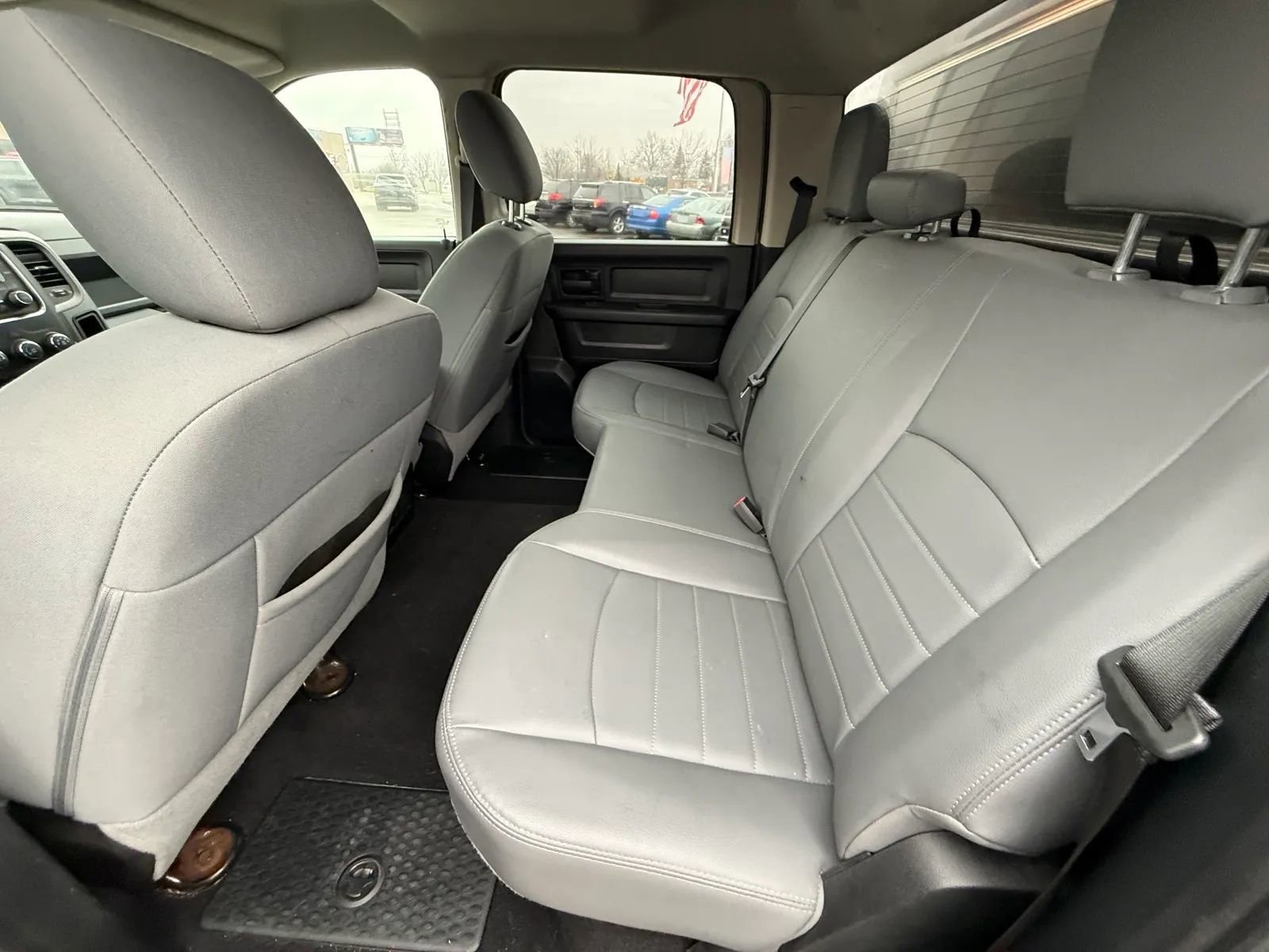 Used 2018 RAM 1500 SLT image 13