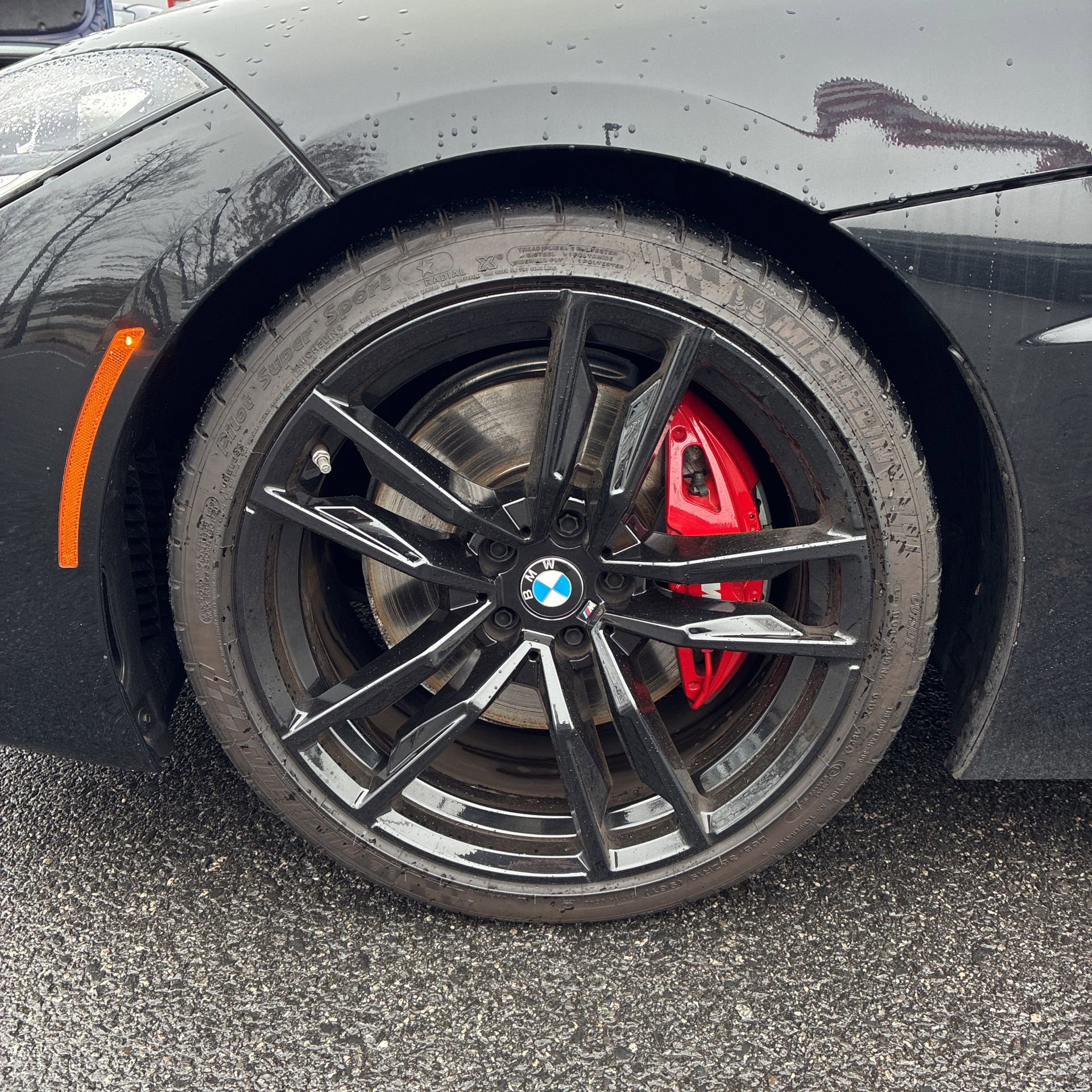 Used 2022 BMW Z4 M40i w/ Premium Package image 13