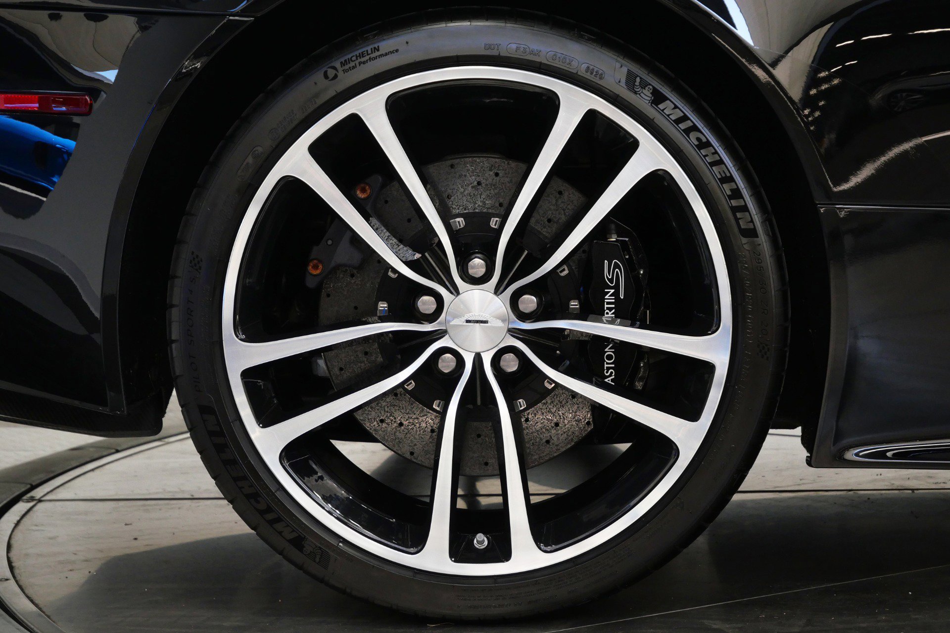 Used 2012 Aston Martin DBS Carbon Black RWD image 26