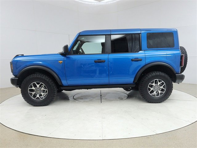 Used 2025 Ford Bronco Badlands image 4