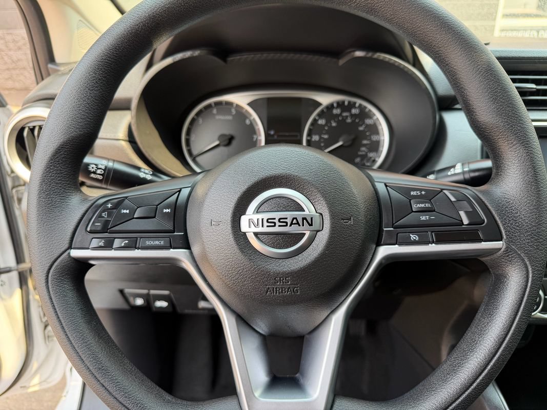 Used 2021 Nissan Versa S FWD image 31
