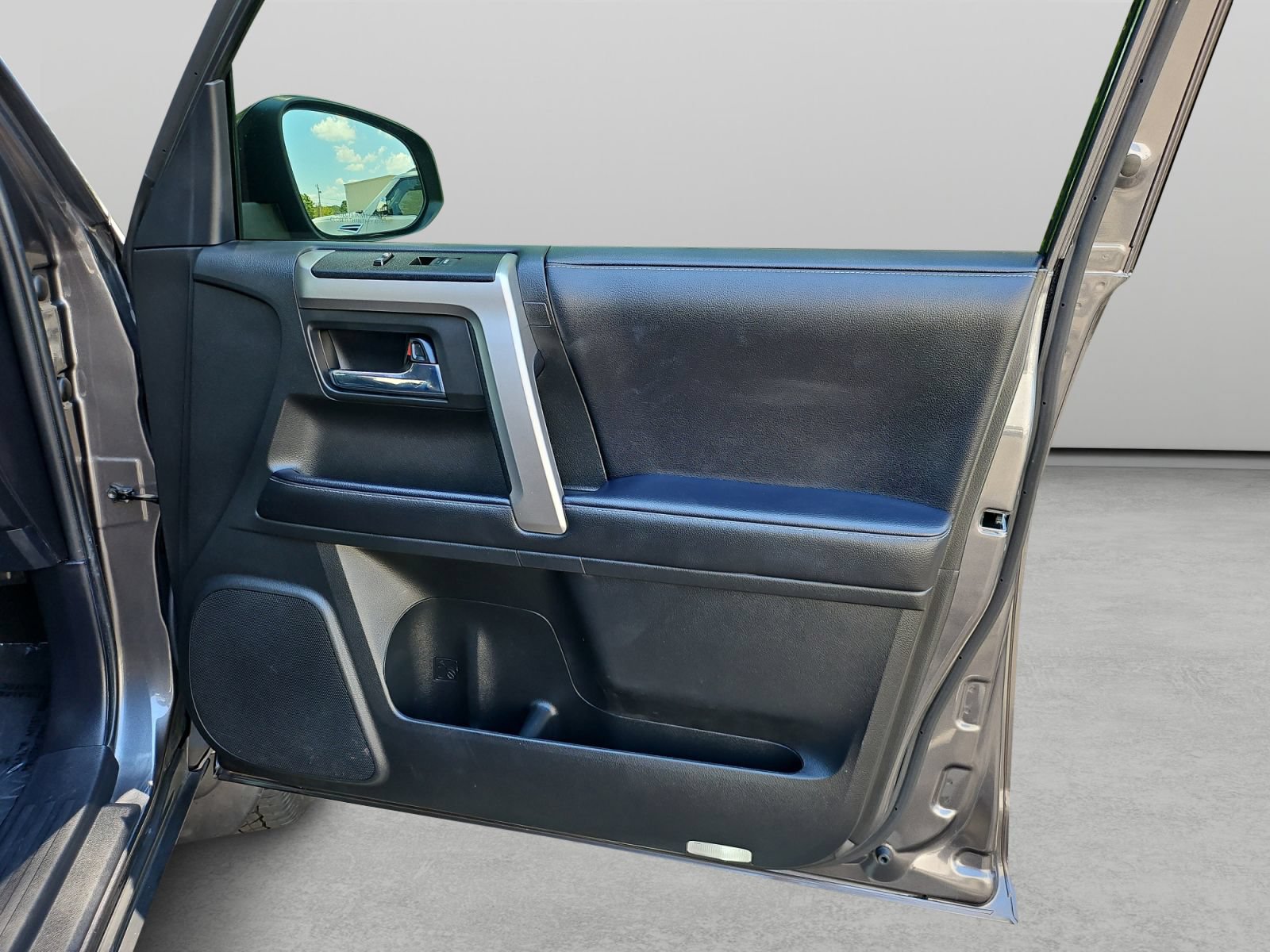 Used 2023 Toyota 4Runner SR5 RWD image 30