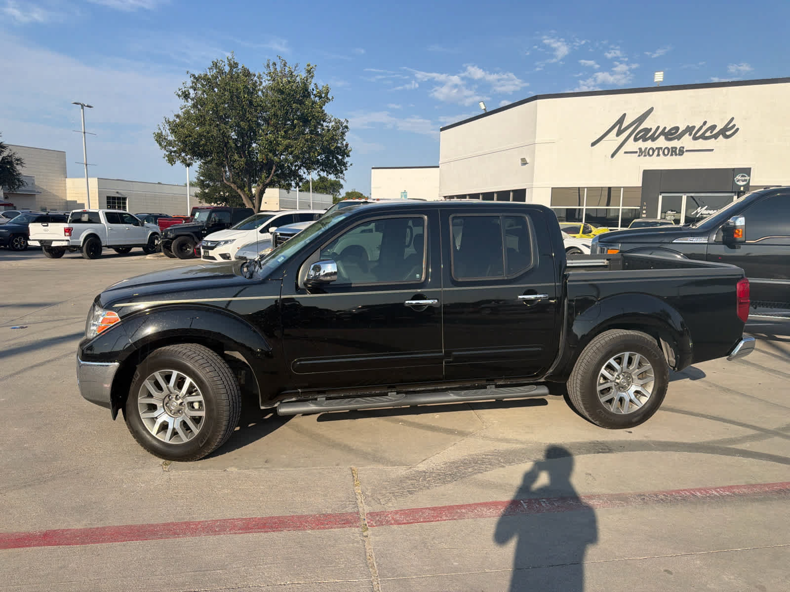 Used 2013 Nissan Frontier SL RWD image 3