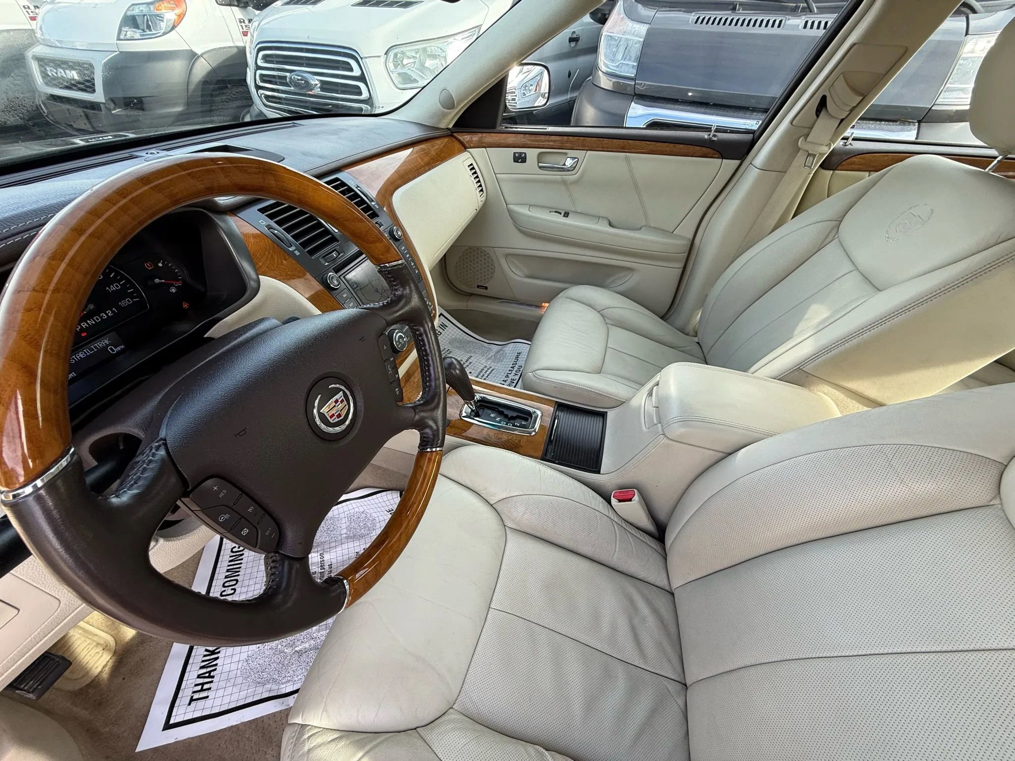 Used 2010 Cadillac DTS Platinum FWD image 37