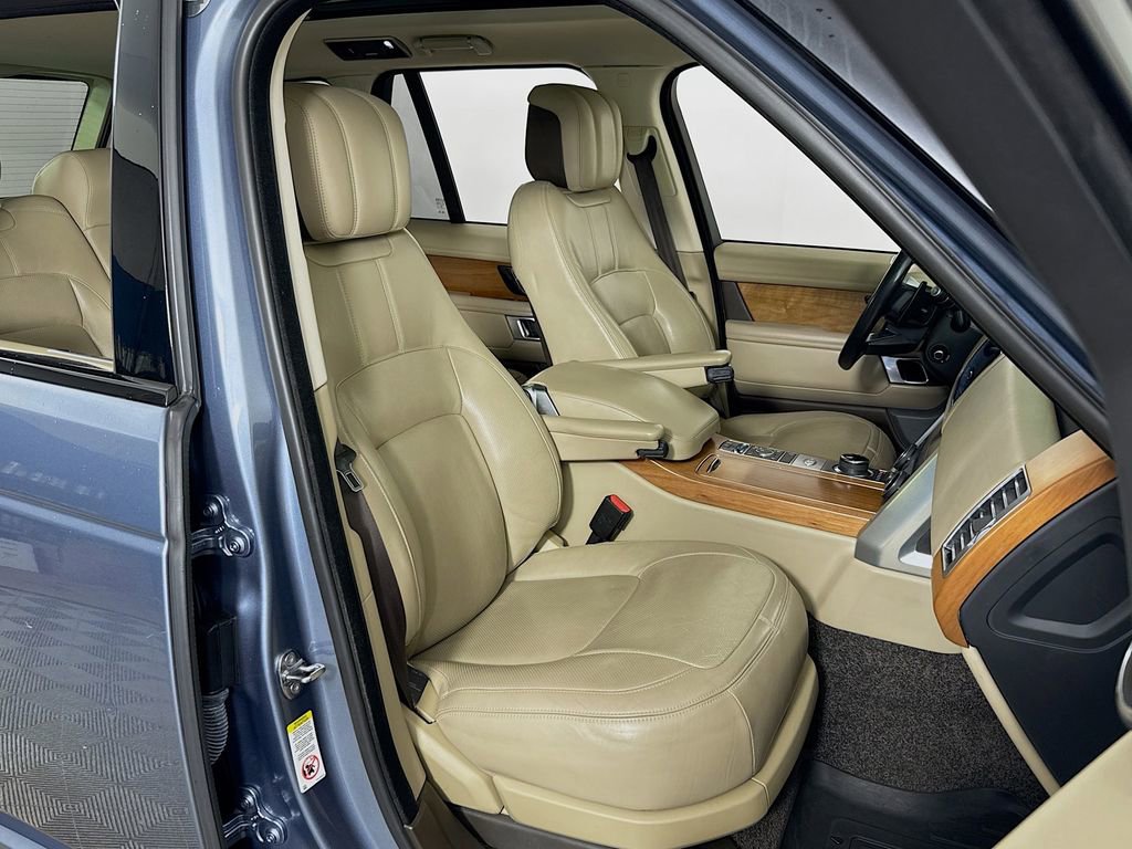 Used 2019 Land Rover Range Rover HSE AWD/4WD image 32