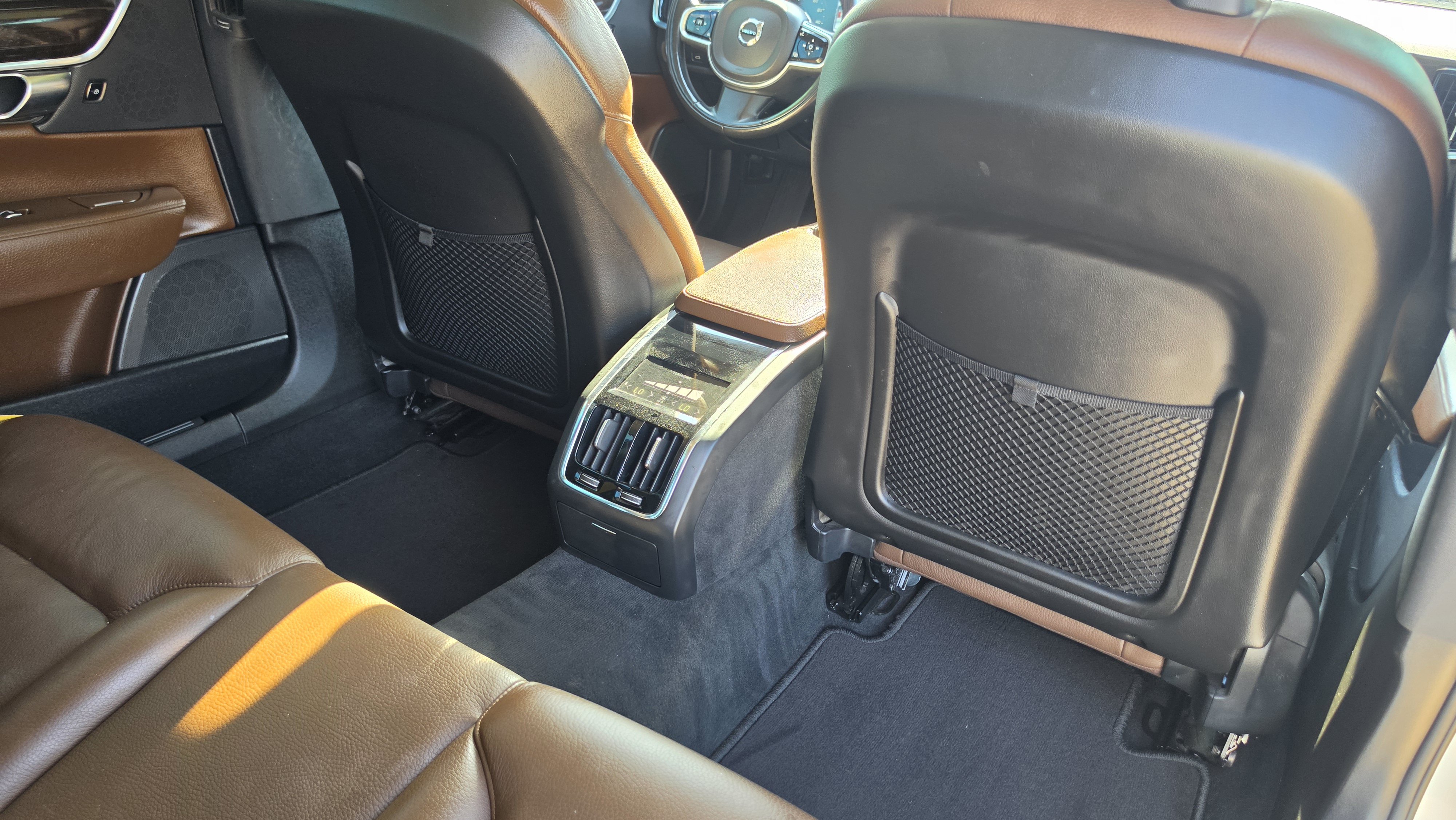 Used 2018 Volvo S90 T5 Momentum FWD image 28
