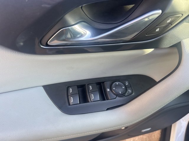 Used 2019 Chevrolet Blazer LT w/ Sun and Wheels Package image 12