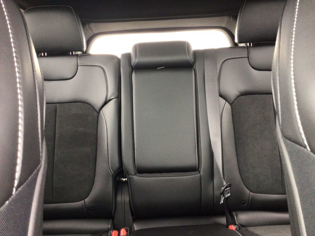 New 2025 Jeep Grand Cherokee 4WD image 15