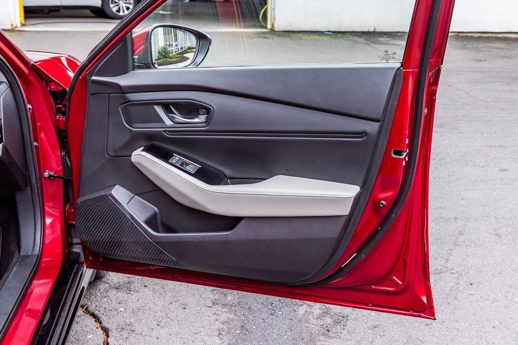 Used 2023 Honda Accord Touring image 16