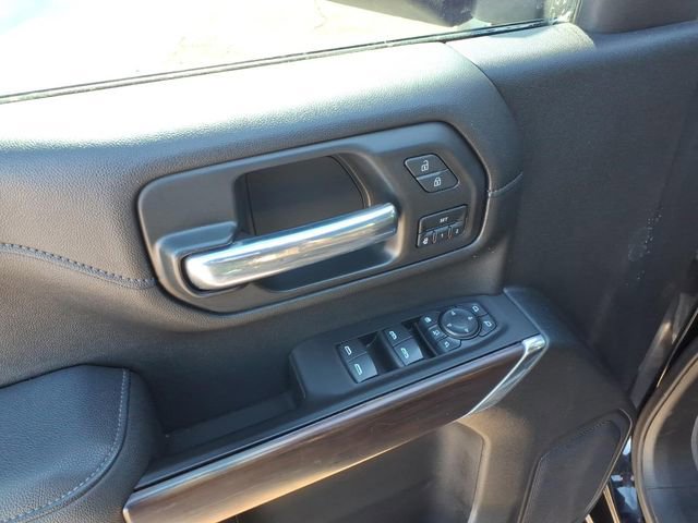 Used 2021 GMC Sierra 3500 SLT w/ SLT Convenience Package image 17