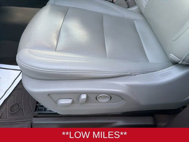 Used 2022 GMC Sierra 1500 SLT image 12