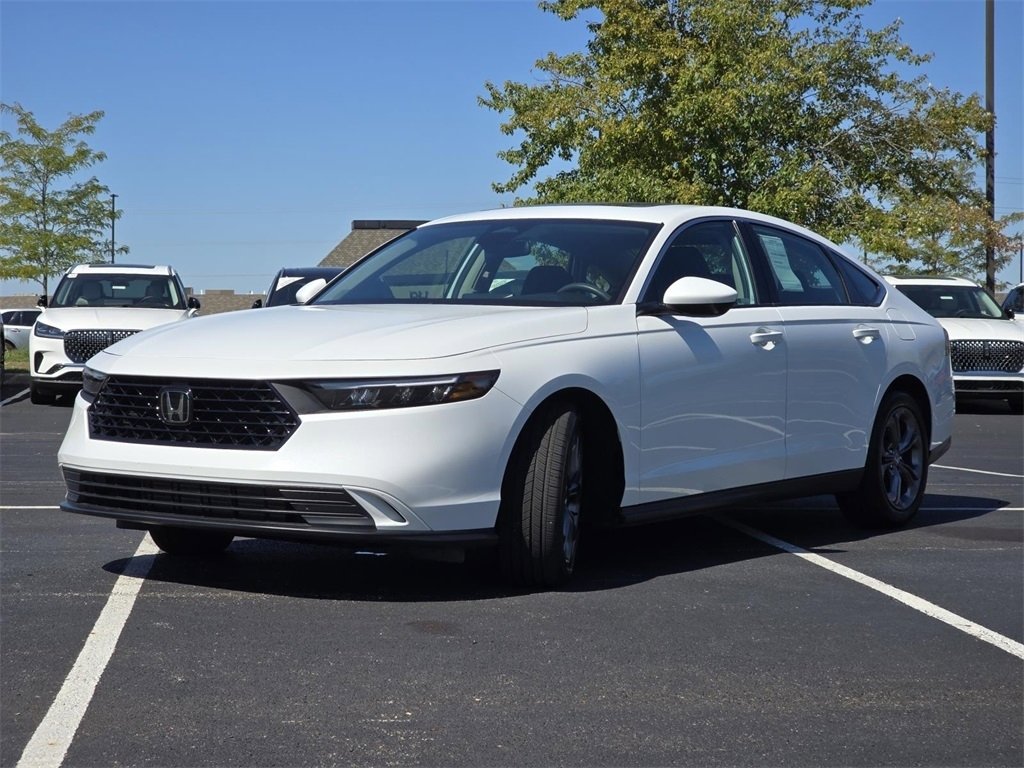Certified 2024 Honda Accord EX image 15