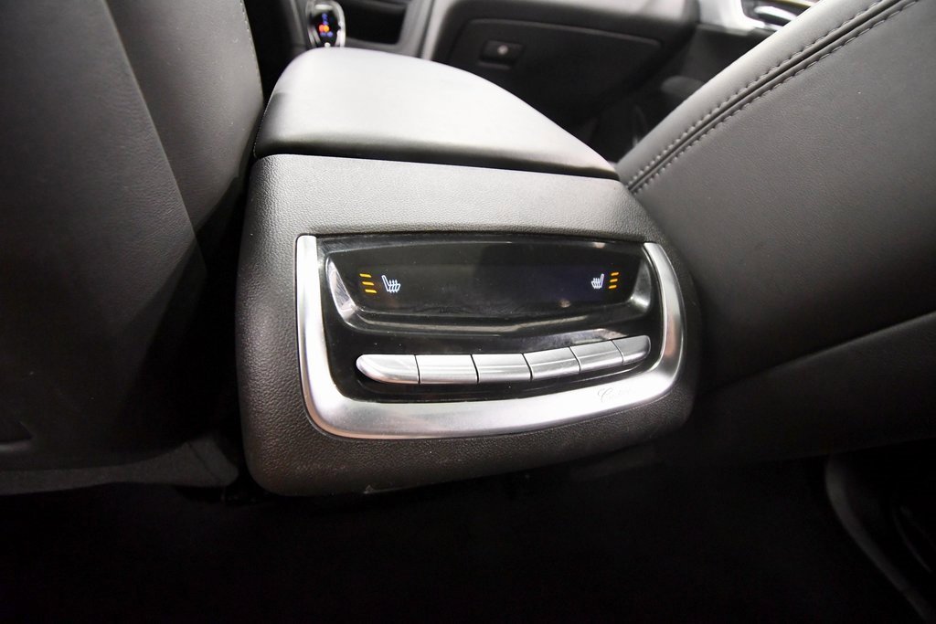 Used 2023 Cadillac XT6 Sport image 16