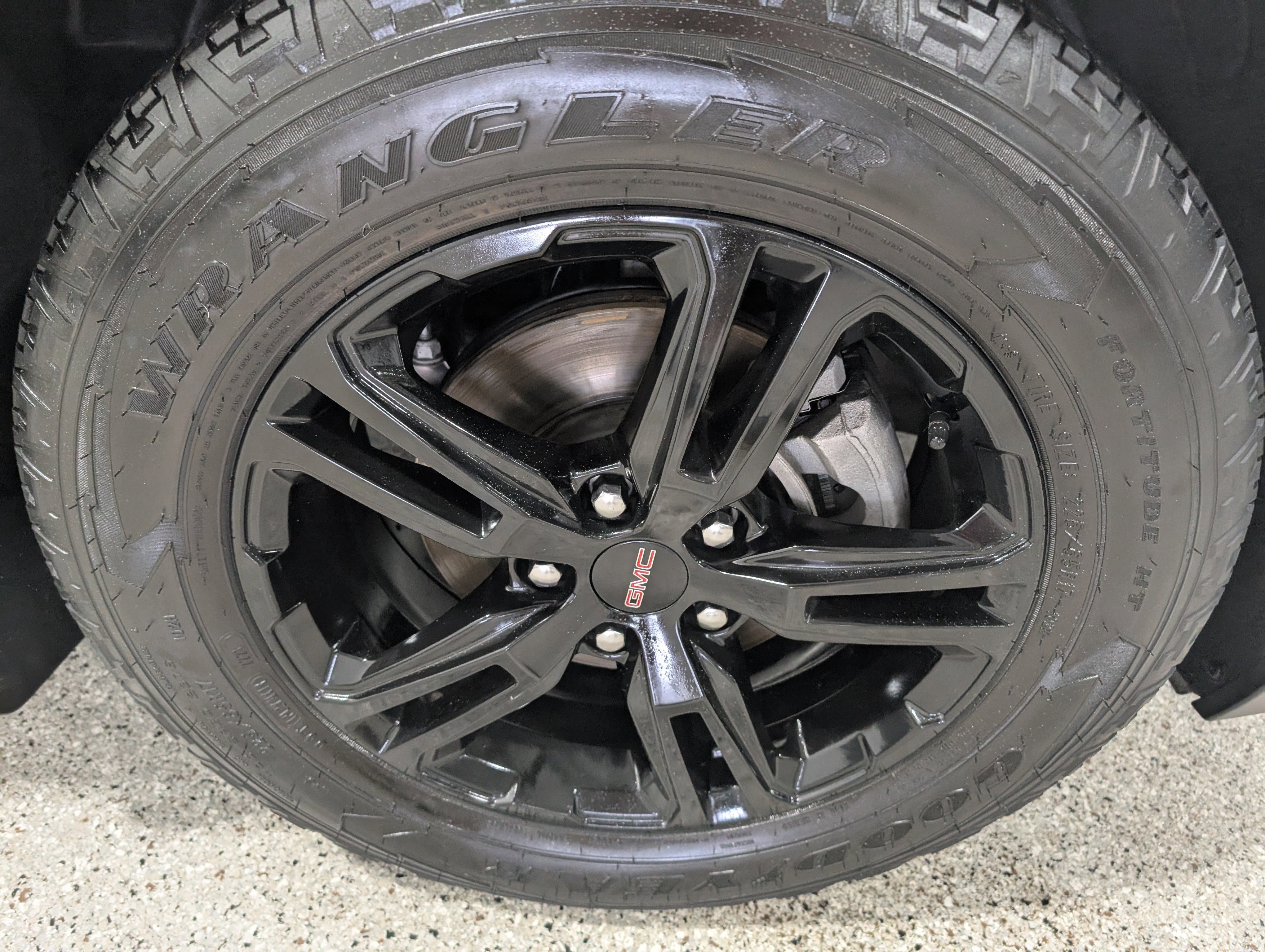 Used 2024 GMC Terrain AT4 w/ Tech Package image 13