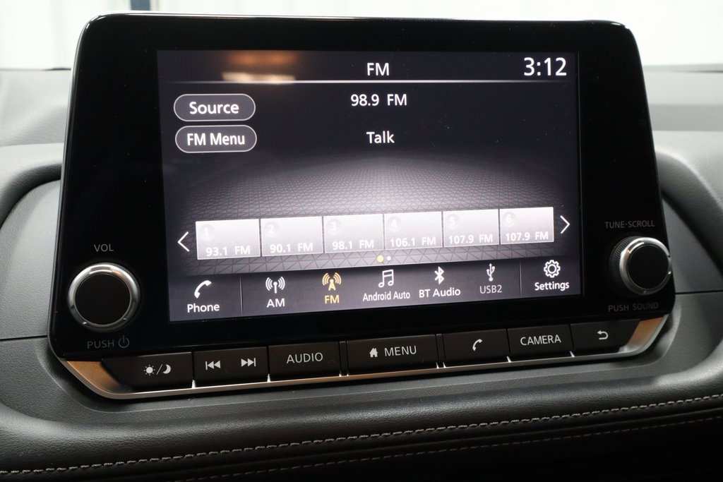 Certified 2025 Nissan Rogue SV image 3