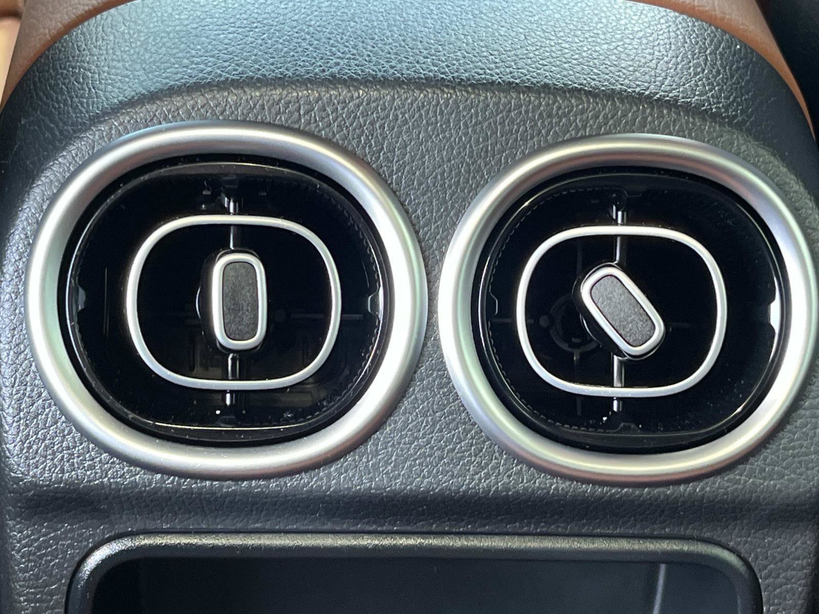 Certified 2026 Mercedes-Benz C 300 4MATIC Sedan image 12