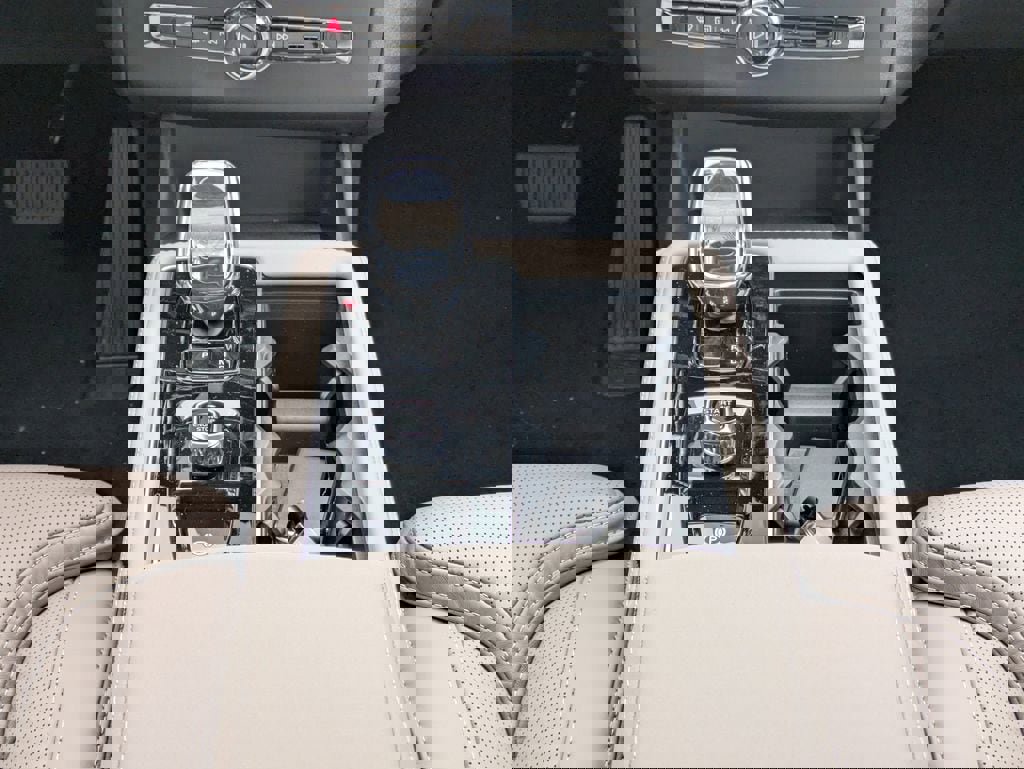 New 2026 Volvo XC90 B6 Ultra image 24