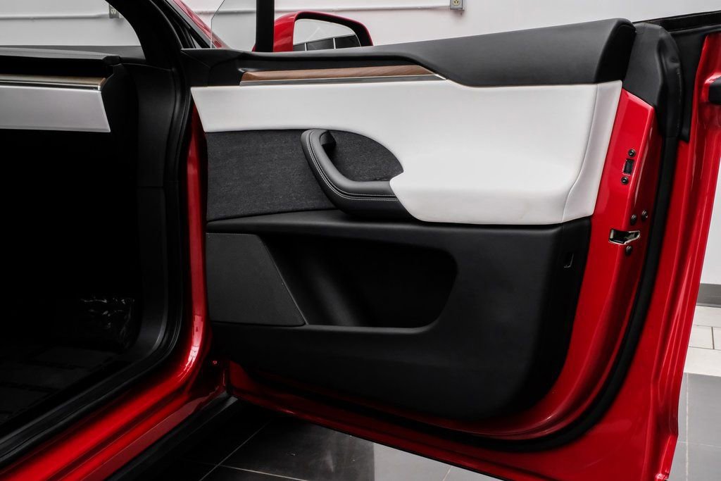 Used 2023 Tesla Model X image 52