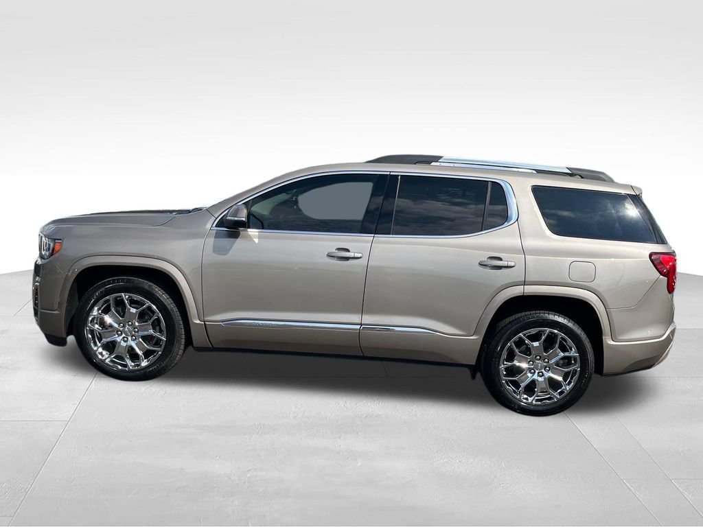Used 2022 GMC Acadia Denali w/ Denali Ultimate Package AWD/4WD image 2