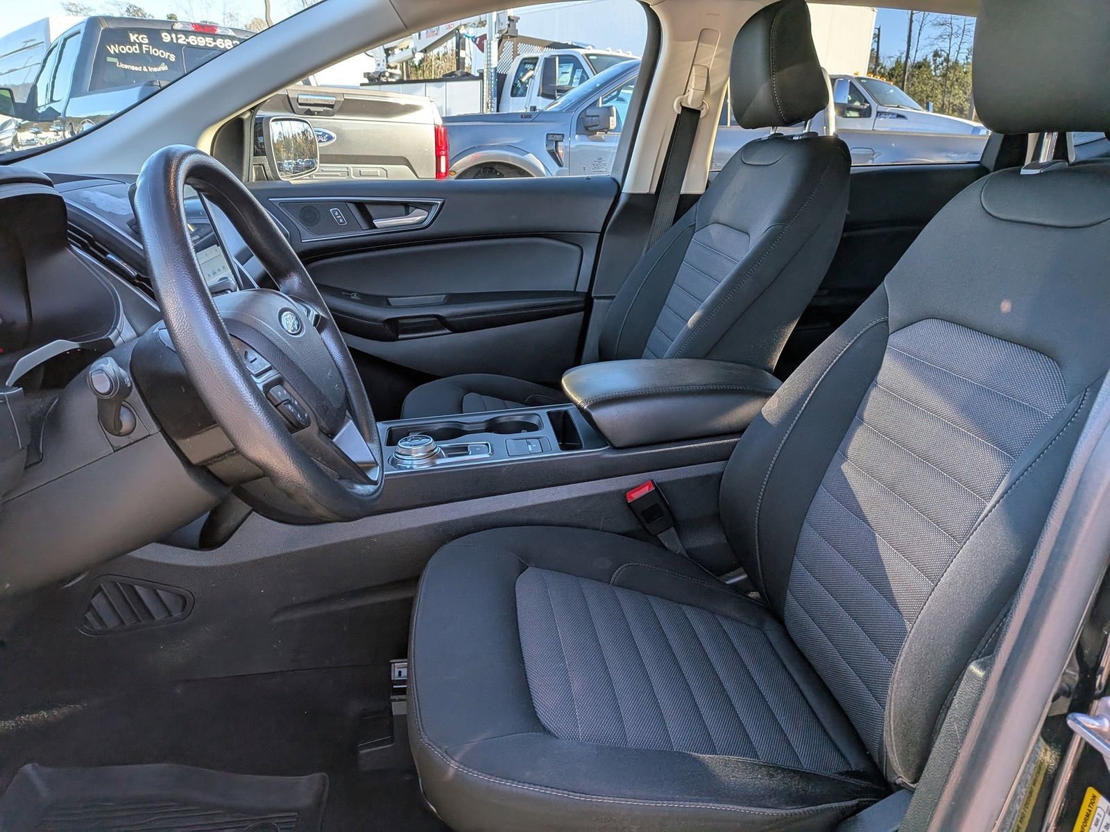 Certified 2022 Ford Edge SE w/ Black Appearance Package image 21