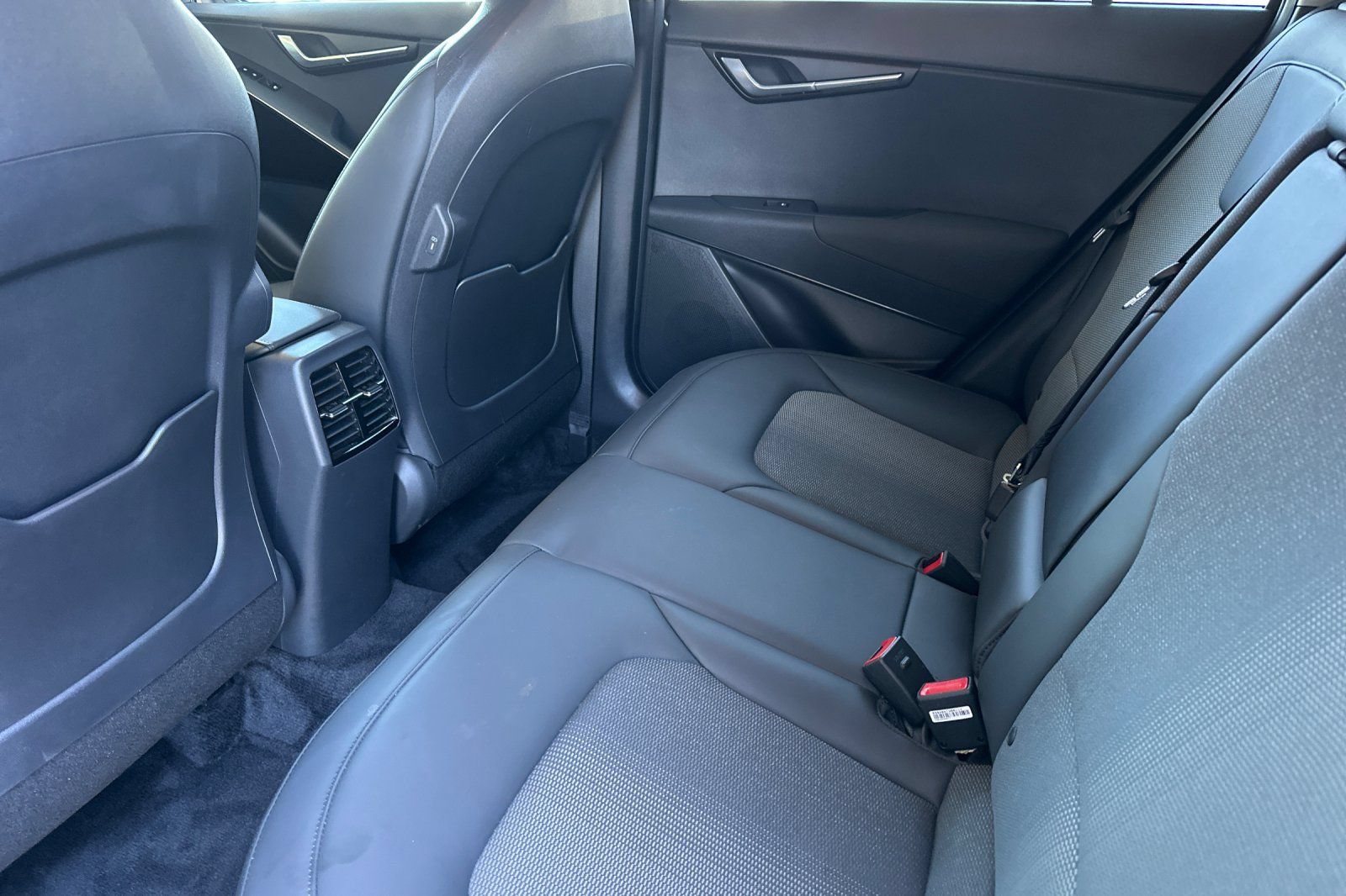 Used 2023 Kia Niro EX FWD image 14
