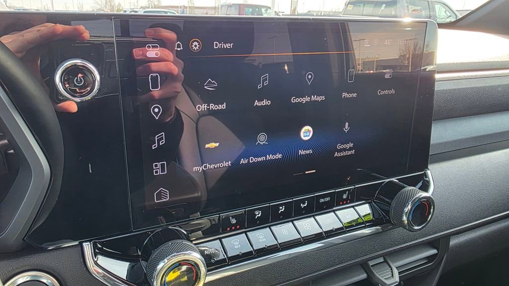 Used 2025 Chevrolet Colorado Trail Boss image 29