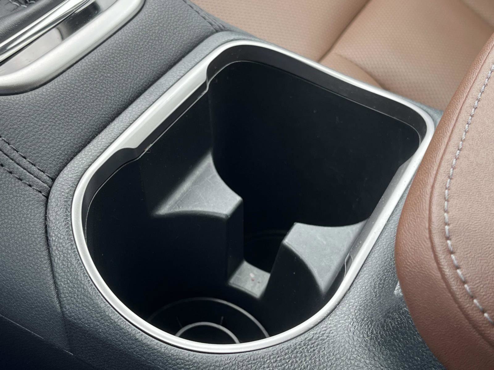 Used 2025 Subaru Outback Touring XT AWD/4WD image 36