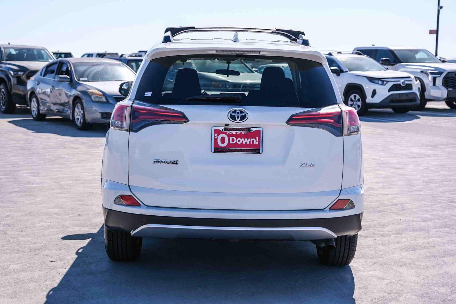 Used 2016 Toyota RAV4 XLE FWD image 5