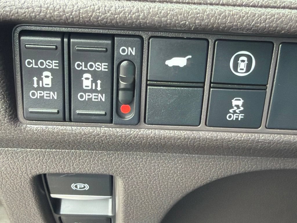 Used 2021 Honda Odyssey EX-L image 24
