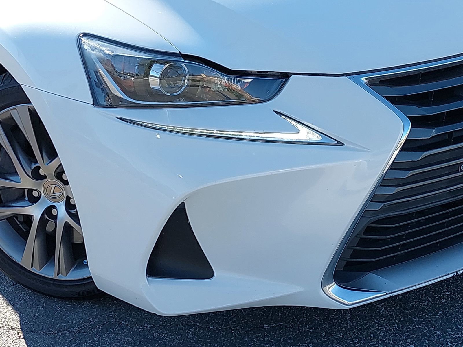 Used 2020 Lexus IS 300 image 31