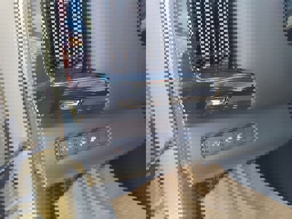 New 2025 Nissan Pathfinder SV image 19