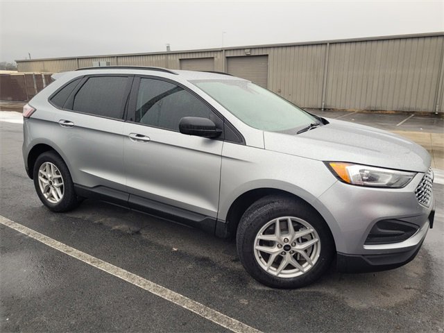 Used 2023 Ford Edge SE image 10