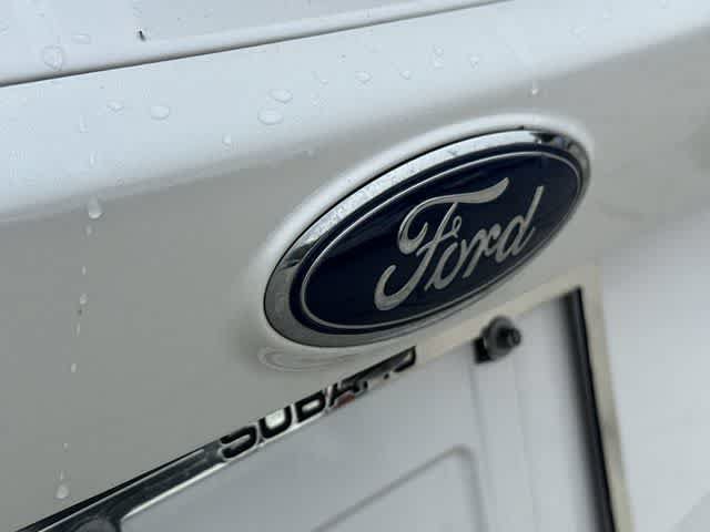 Used 2017 Ford Escape Titanium FWD image 11