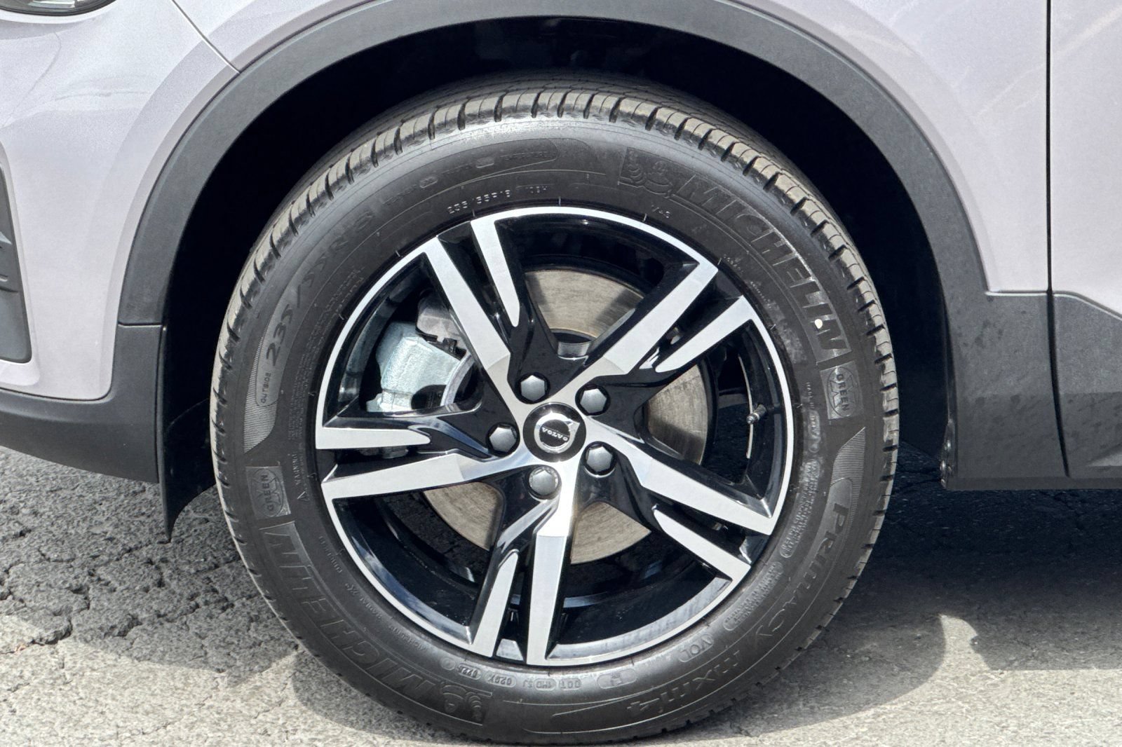 New 2026 Volvo XC40 B4 Core w/ Protection Package Premier FWD image 11