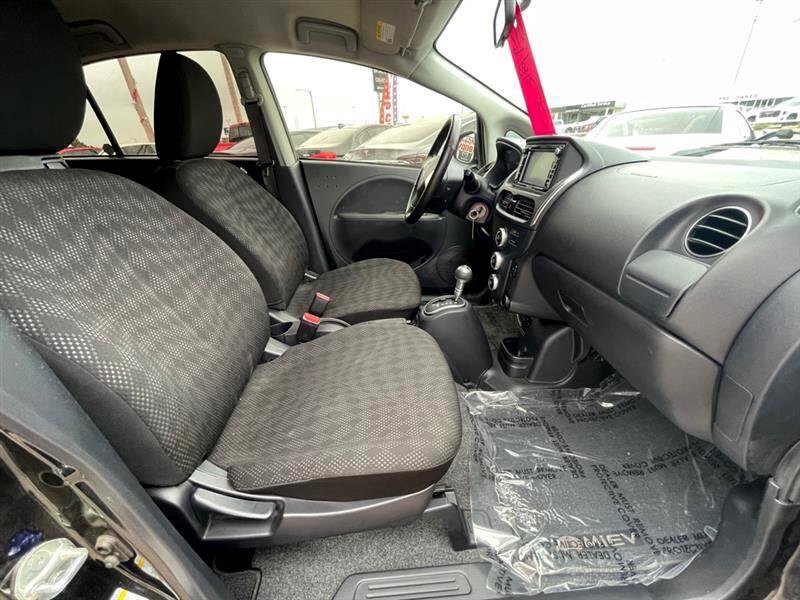 Used 2016 Mitsubishi i ES image 15