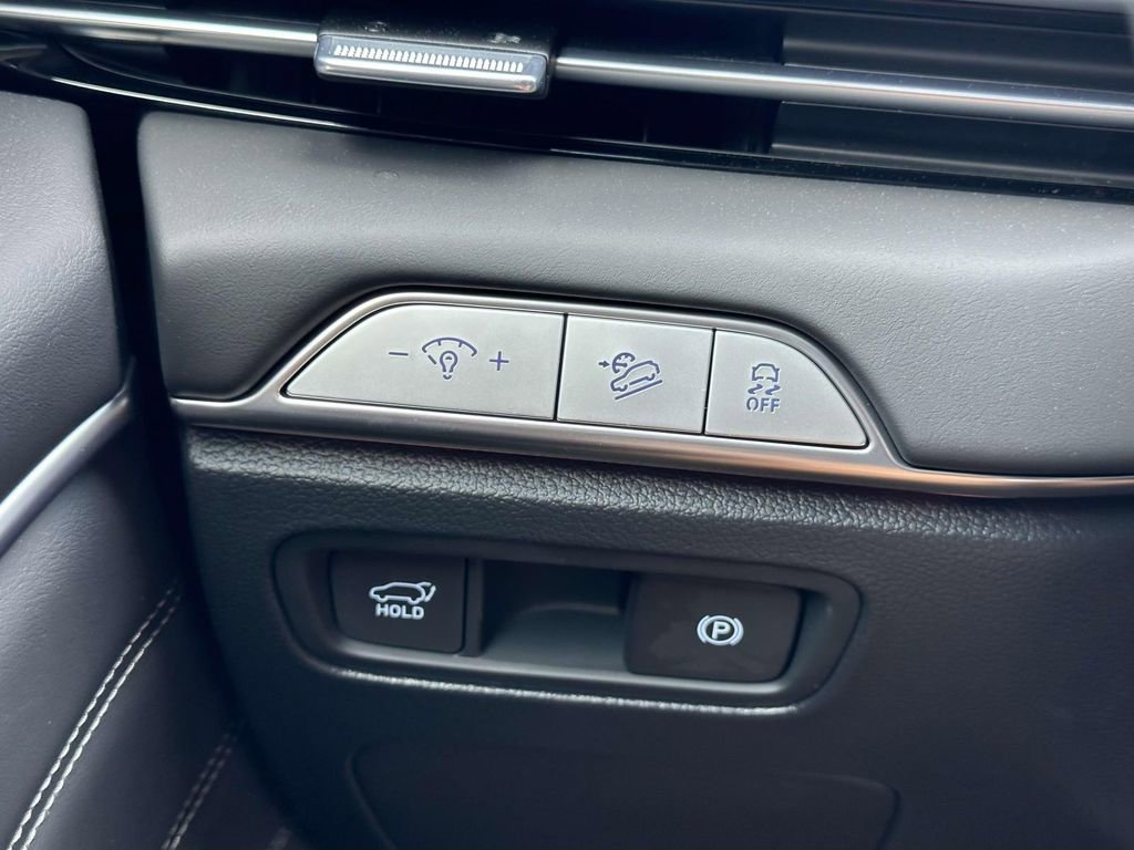 New 2025 Genesis GV80 2.5T Prestige image 30