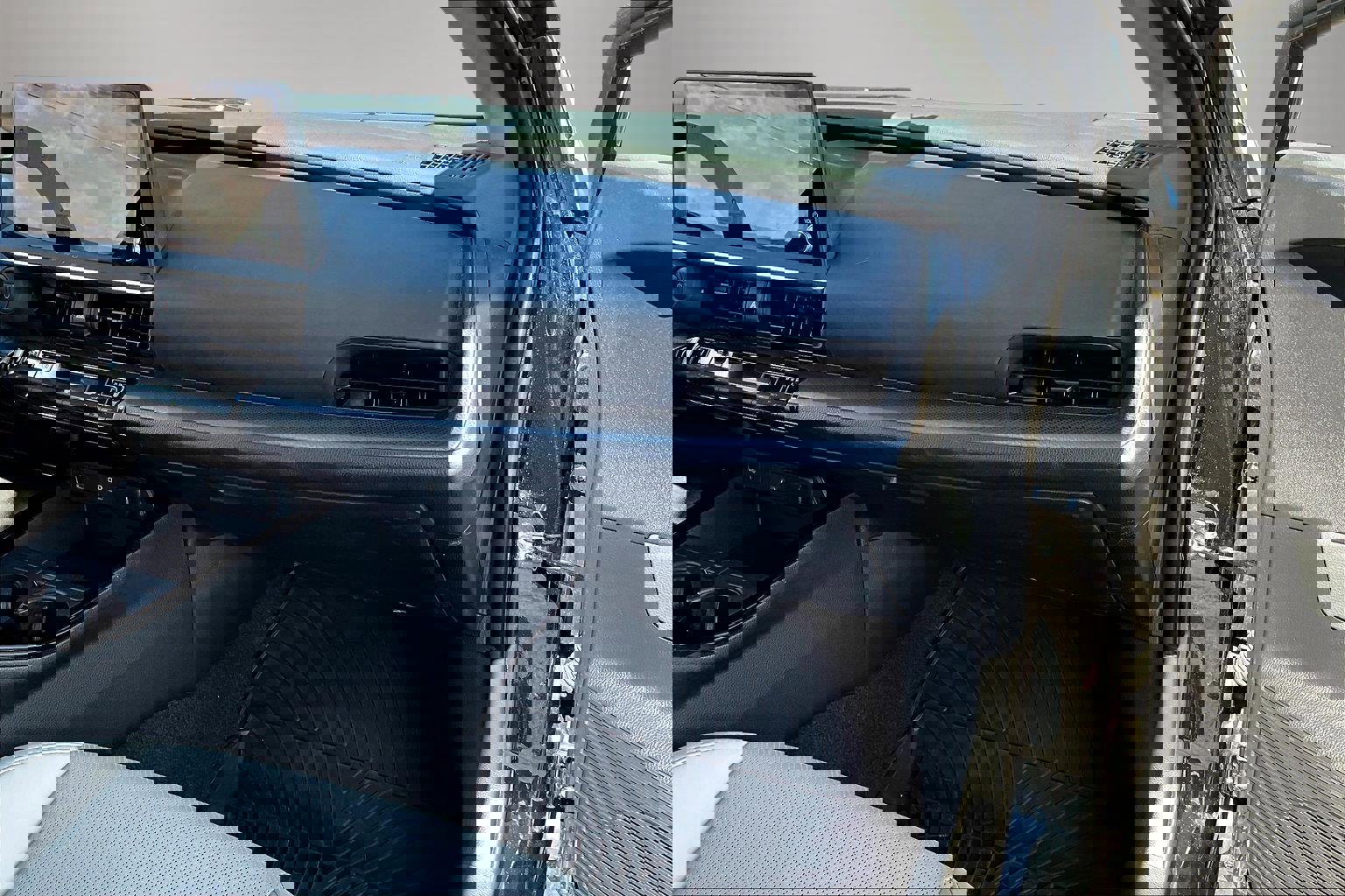 Used 2024 Toyota Prius XLE image 26