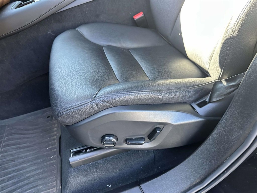 Certified 2024 Volvo XC90 B5 Plus w/ Protection Package Premier image 18